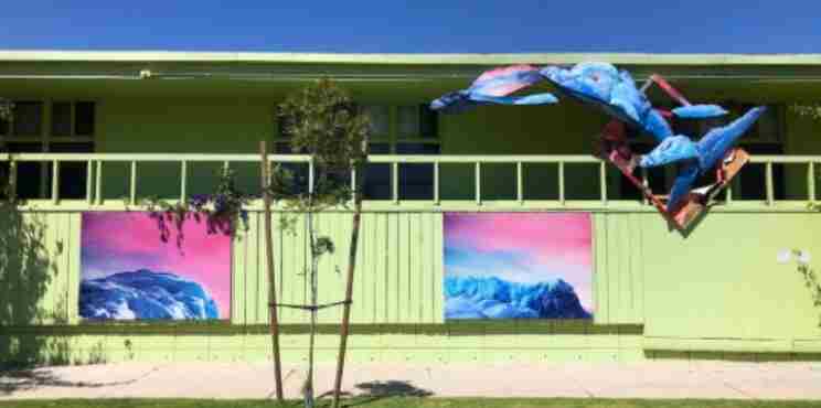 Έκθεση σύγχρονης τέχνης κατέκλυσε δρόμους του Λος Άντζελες