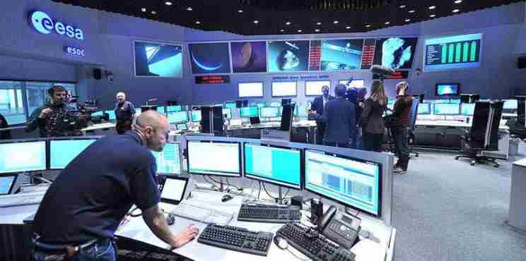 Σε Κρυονέρι ή Χελμό ο πρώτος επίγειος σταθμός για το ευρυζωνικό δίκτυο του Διαστήματος