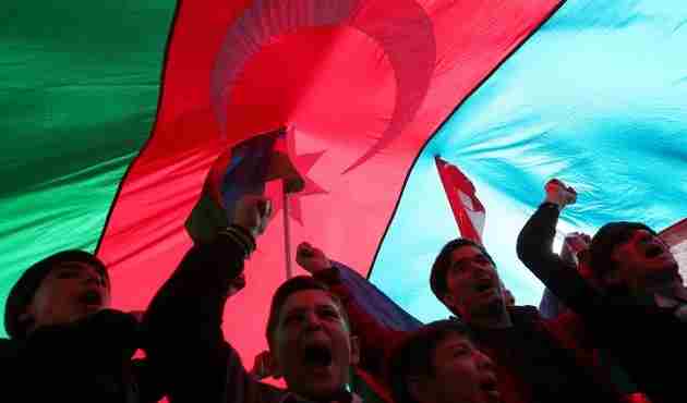 Τι κερδίζει το Αζερμπαϊτζάν, τι χάνει η Αρμενία με τη συμφωνία για το Ναγκόρνο Καραμπάχ