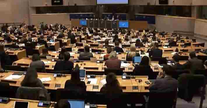 Κύμα αντιδράσεων για ομιλία του καταδικασμένου ναζιστή Λαγού στην Ευρωβουλή