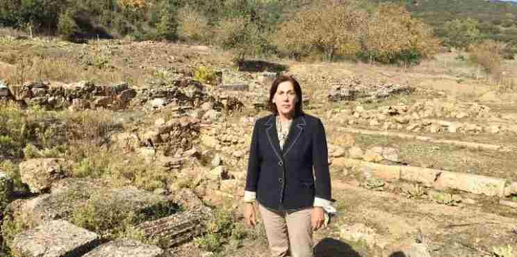 Το ενδιαφέρον της για το πολιτιστικό τοπίο του Φενεού εξέφρασε η Αθηνά Κόρκα κατά την επίσκεψή της στην περιοχή