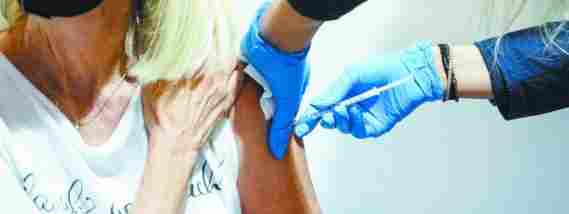 Υποχρεωτικός εμβολιασμός έως τις 16 Ιανουαρίου για τους 60 και άνω –  αλλιώς… ραβασάκια
