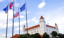 Άκυρο λόγω χαμηλής συμμετοχής το δημοψήφισμα στη Σλοβακία – «Στον αέρα» οι εκλογές