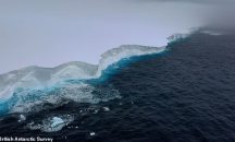 Το μεγαλύτερο παγόβουνο του κόσμου καταγράφηκε στην κάμερα