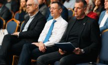 Δείξε μου τον χορηγό σου να σου πω τι κρύβεις