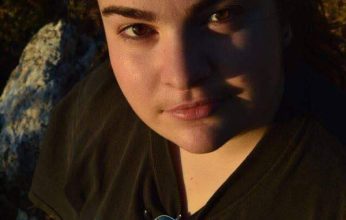 Τα Δημοτικά Συμβούλια Νέων είναι ένας παρωχημένος και αποτυχημένος θεσμός, περιγέλαστος από τη νεολαία