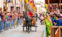 Τι θα ντυθεί πάλι ο “μπαγάσας”; – Η πρόκληση που “διχάζει” πριν τη μεγάλη παρέλαση!