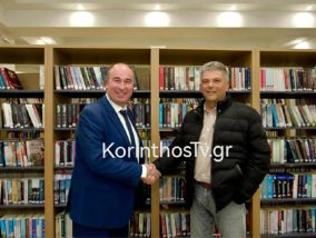 Ο Πιερότος των «ερειπίων» και η χειραψία της λήθης