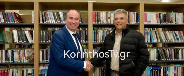 Ο Πιερότος των «ερειπίων» και η χειραψία της λήθης