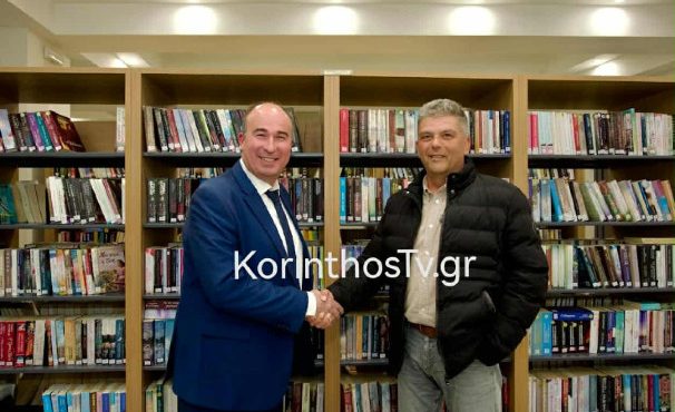 Ο Πιερότος των «ερειπίων» και η χειραψία της λήθης