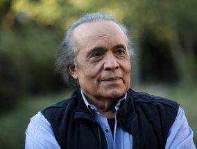 Λάκης Χαλκιάς: Έφυγε η δωρική φωνή που τραγούδησε την Ελλάδα και τον λαό της